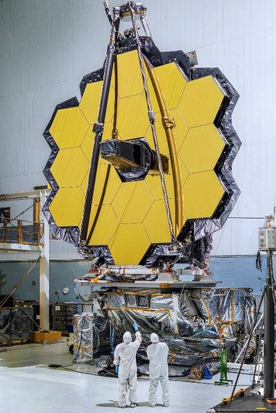 File:Webb Telescope construction completed-Nov2016.jpg