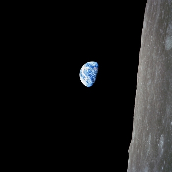 File:Apollo Earth 350x350.jpg