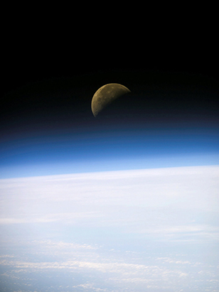 Earth Moonrise.jpg