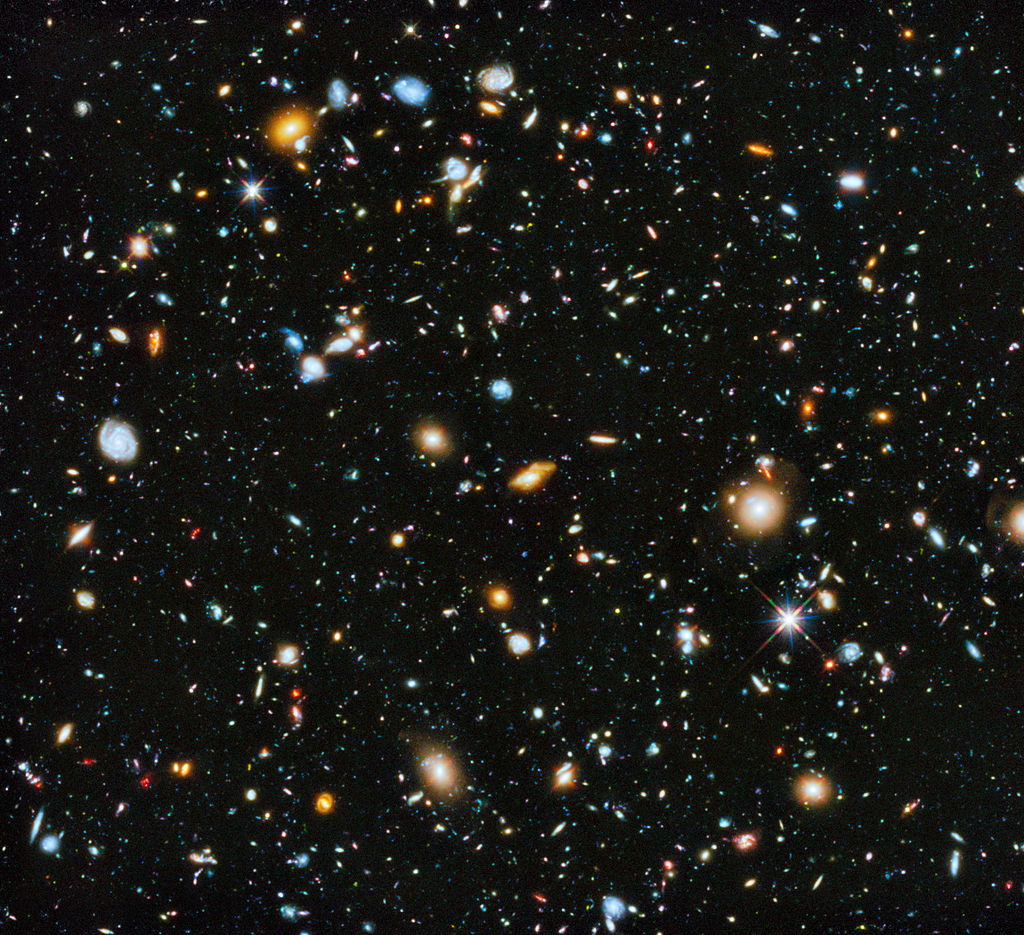 Hubble Ultra Deep Field 2014-20140603 NASA-HS201427a-.jpg