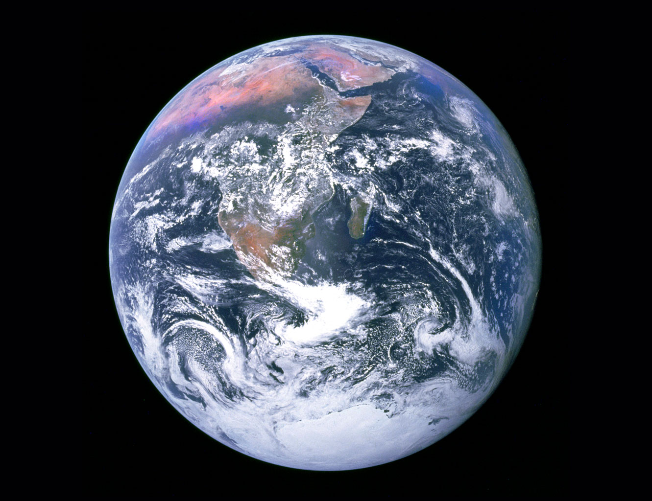 Whole Earth 1972 Apollo 17.jpg