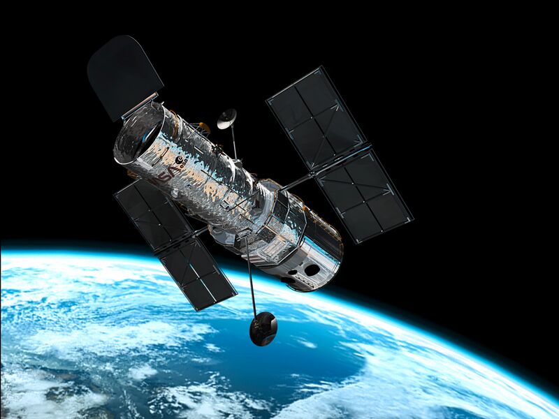 File:Hubble in orbit1.jpg