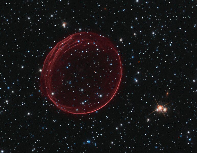 File:Hubble spots a celestial bauble.jpg