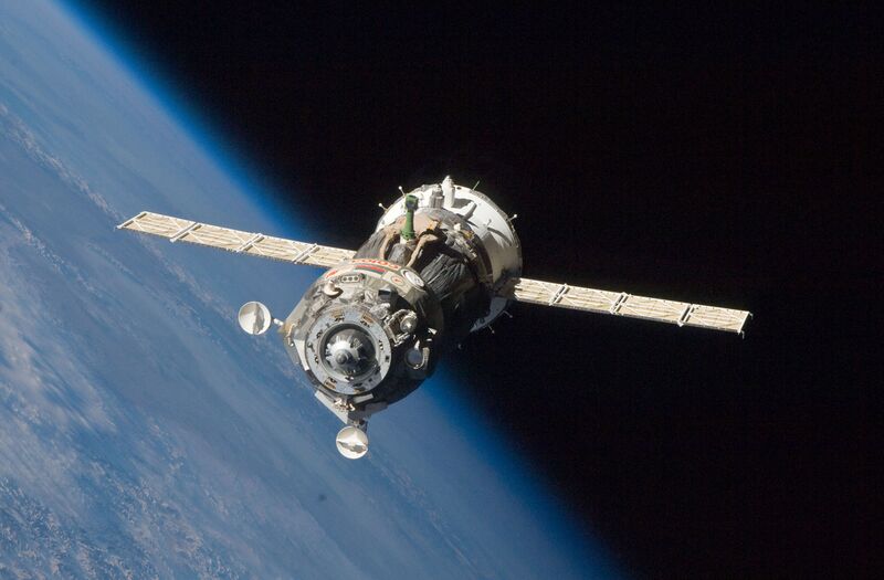 File:ISS Soyuz TMA-19 spacecraft departs the ISS.jpg