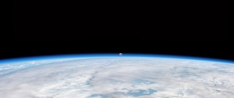 File:ISS setting moon m.jpg