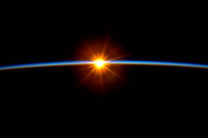 Scott Kelly from the ISS Jan29,2016 Sunrise.jpg